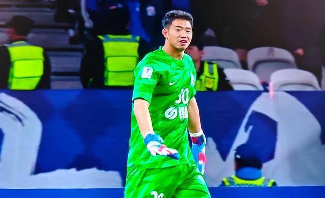 上海申花关键时刻主帅复盘，志在亚冠名次提升，球迷炸锅，控场能力受关注的简单介绍