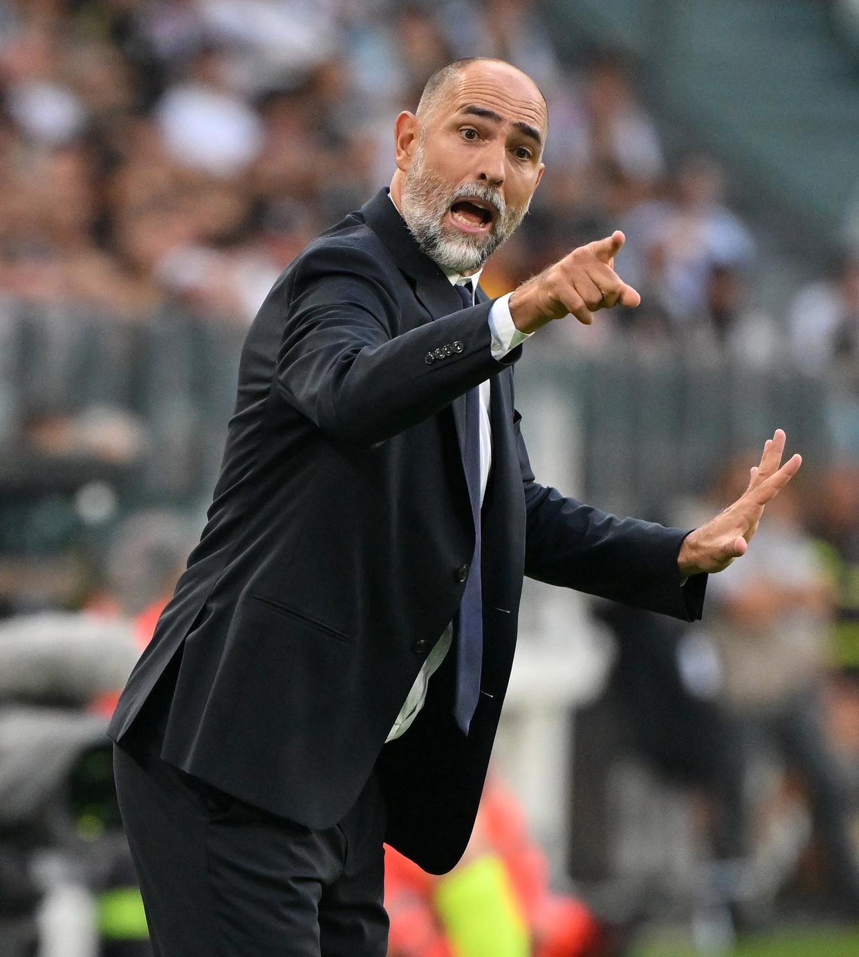 包含尤文图斯发布备战花絮；集结日强势反弹；荷甲任务艰巨；赛季目标并未改变的词条