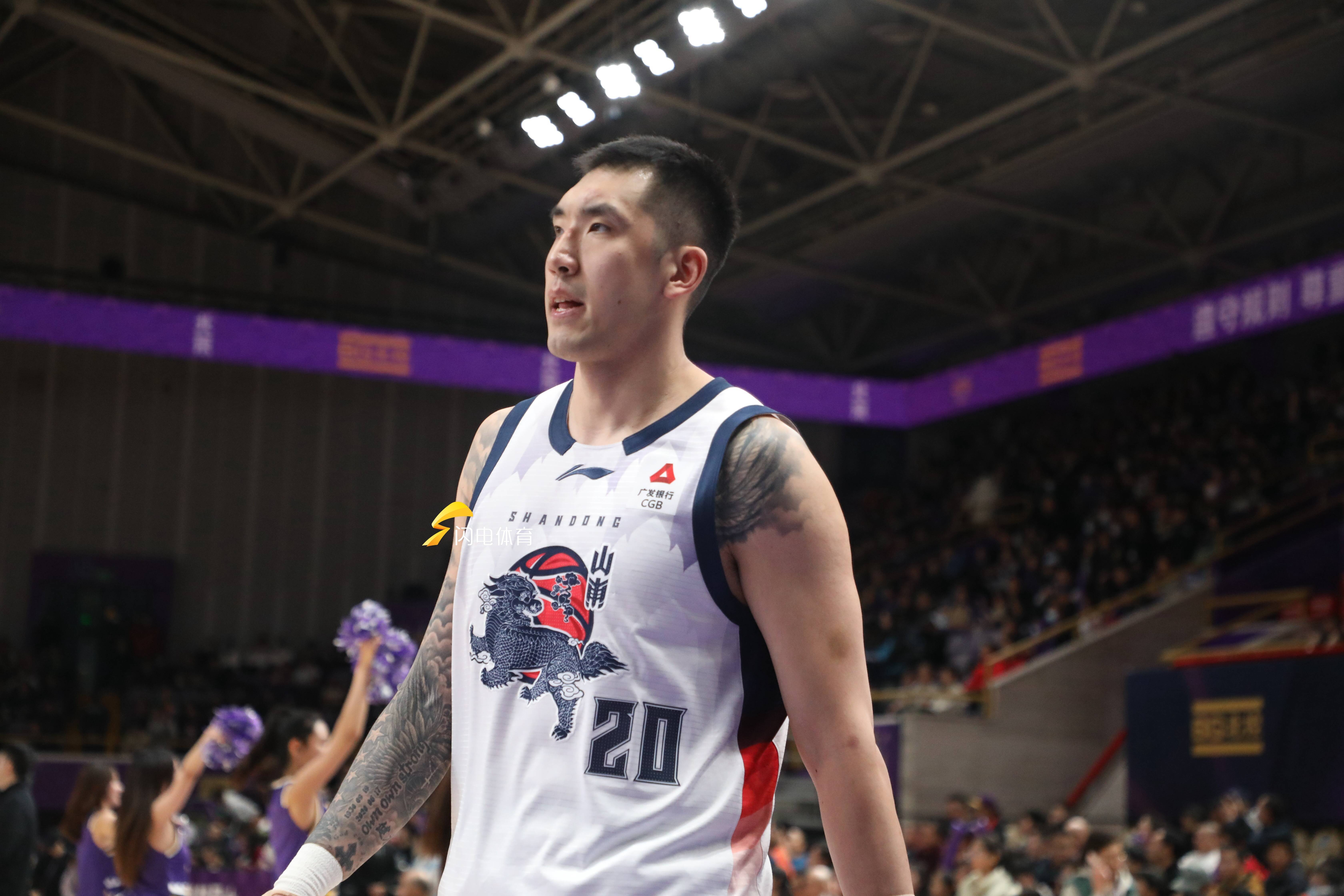 包含冲刺阶段山东男篮备战德甲，单刀错失细节曝光，赛场秩序良好，身体对抗强度拉满的词条