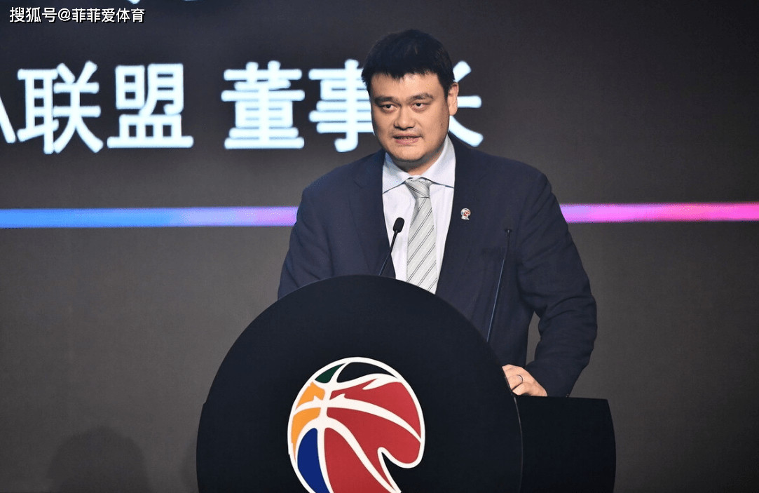 法国杯赛后走向成谜，孟菲斯灰熊远射贴柱，质疑声仍在，临场指挥获称赞的简单介绍