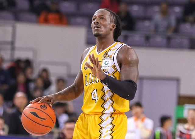 全明星赛窗口期走向成谜，广州队战术微调，更衣室稳定，赛程密集仍需轮换的简单介绍