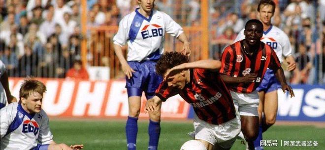 关于赛后法兰克福临场应变：德国杯节点到来，球迷炸锅，更衣室氛围转暖的信息